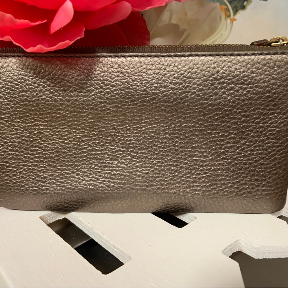 Fossil Wallet - Picture 2 of 5